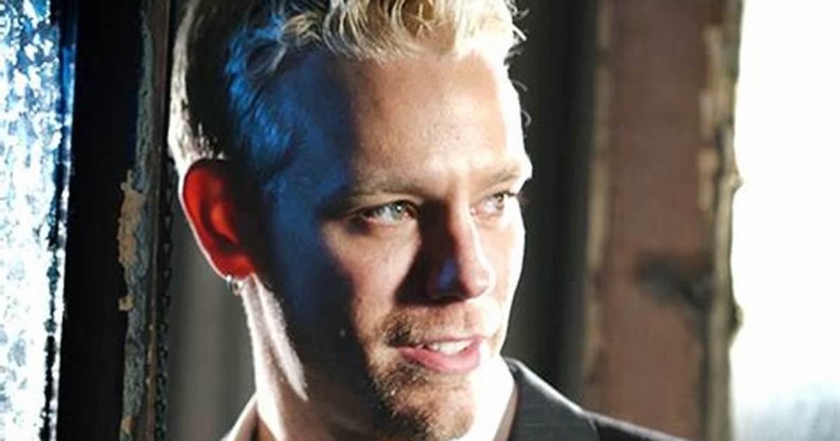 Adam Pascal