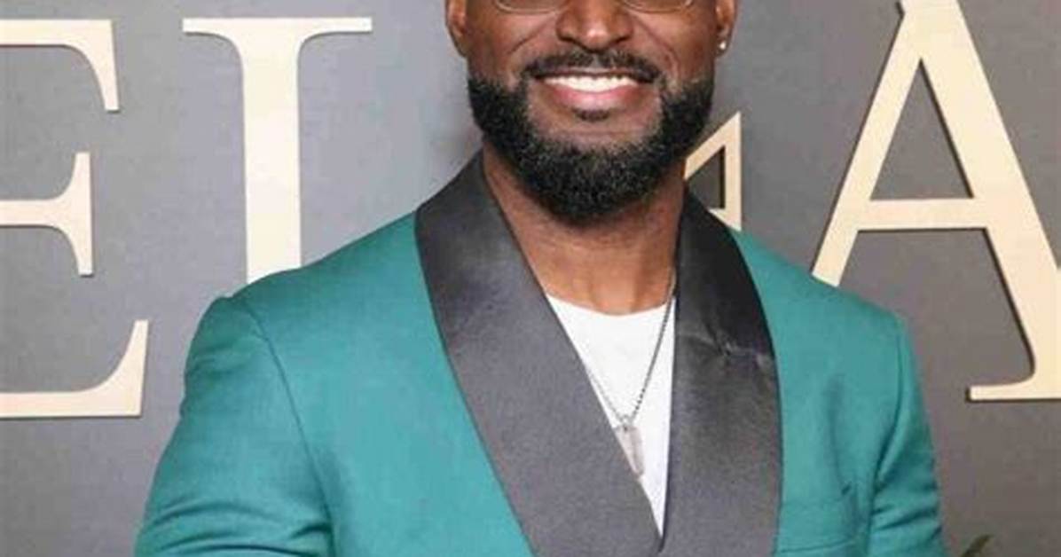 Adrian Holmes