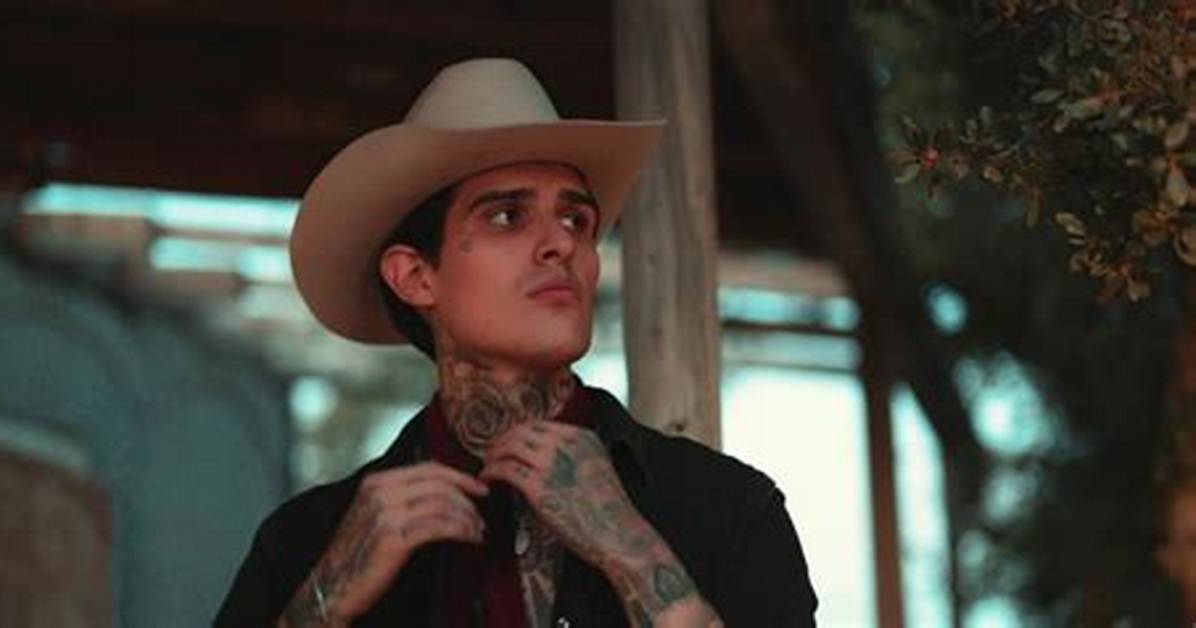 Adriel Favela