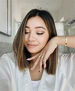 Alyssa Lenore