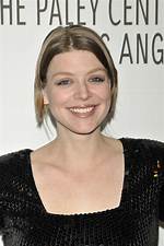Amber Benson Height