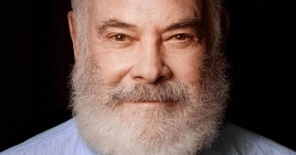 Andrew Weil