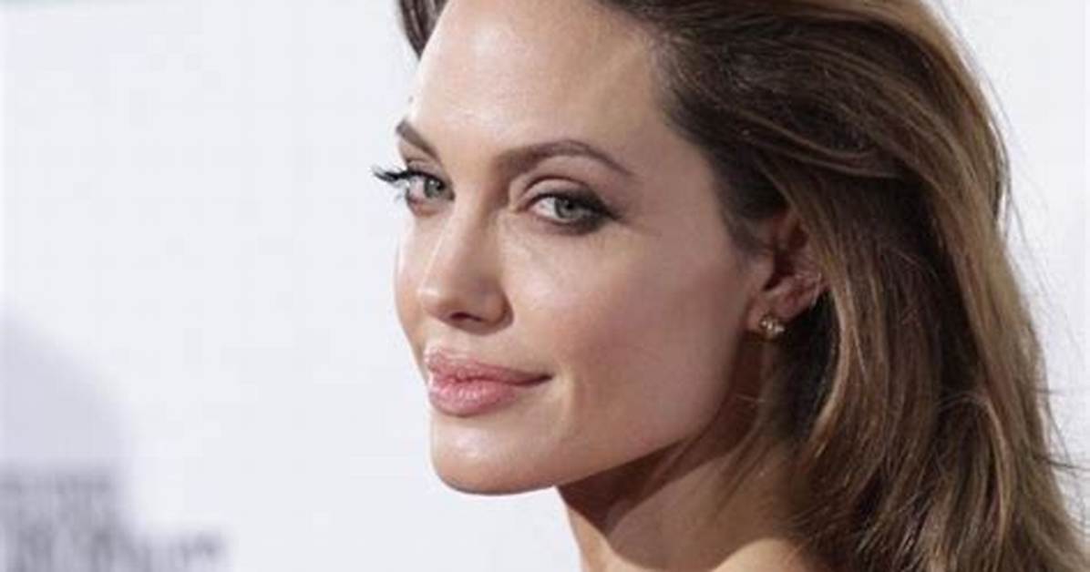 Angelina Jolie’s Height, Weight, Dating History, Body Measurements, Net Worth & More