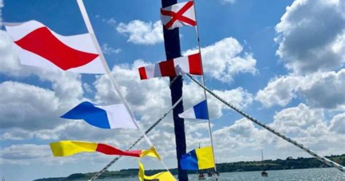 Are Bunting Against Flag Code?