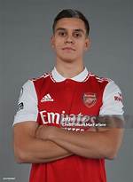 Arsenal Announce Signing of Leandro Trossard!