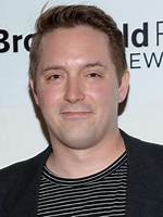 Beck Bennett Height