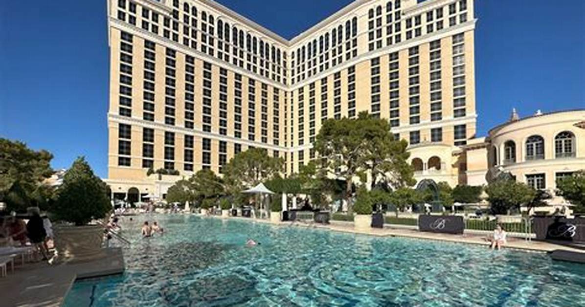 Bellagio Pool