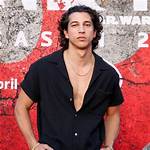 Benjamin Norris – Celebsgraphy