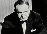 Bernard Lee
