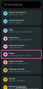 Best Answer: Does Android Whitelist Do Not Disturb?