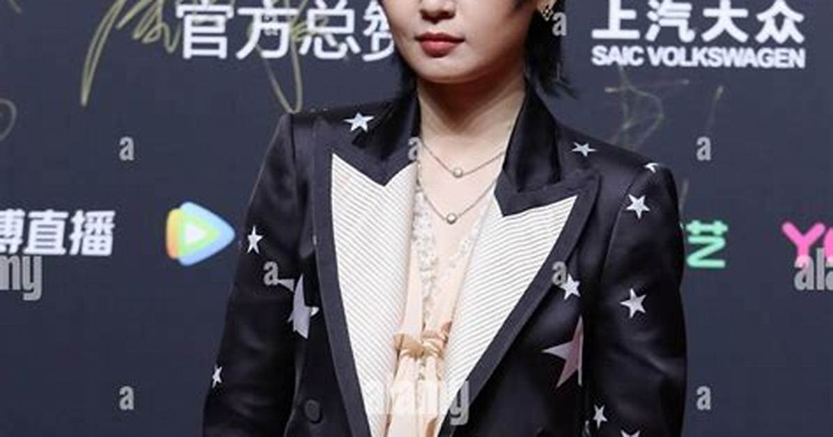 Bibi Zhou