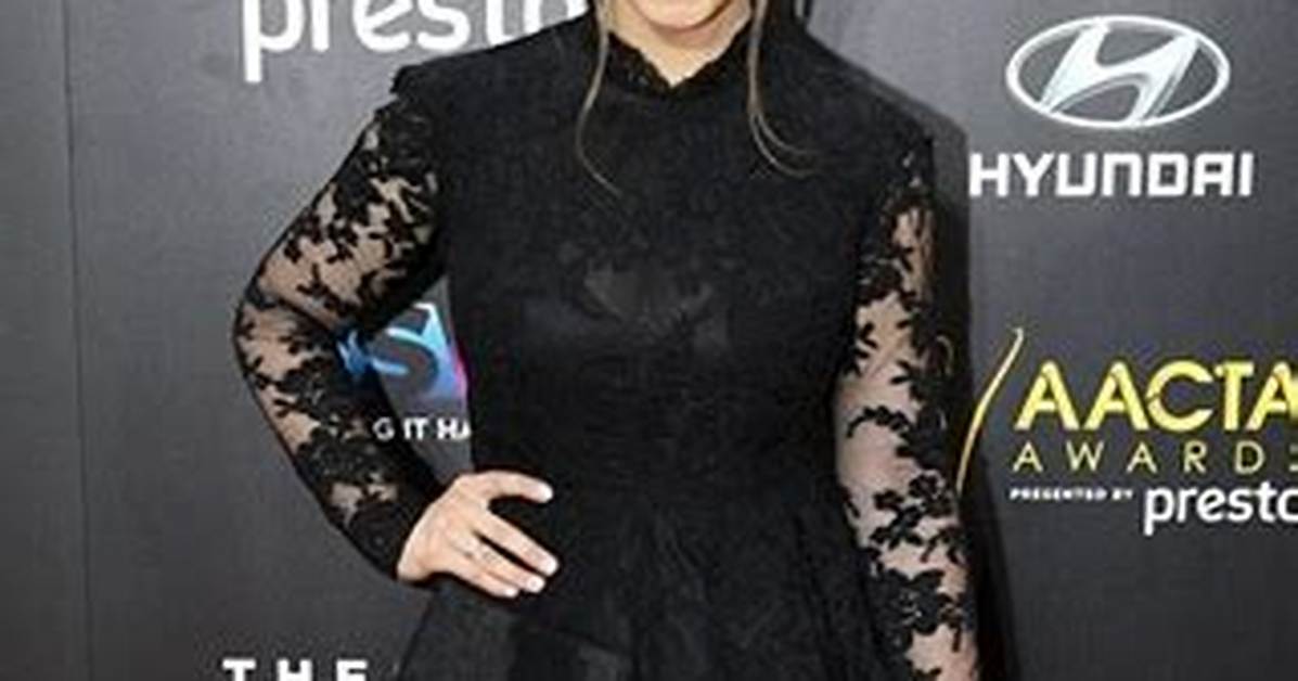 Bindi Irwin Height