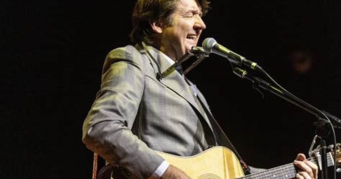 Bruce Robison