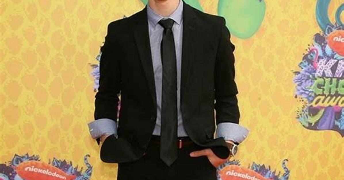 Cameron Boyce Height