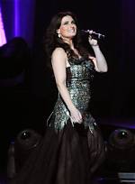 Can Idina Menzel Sing?