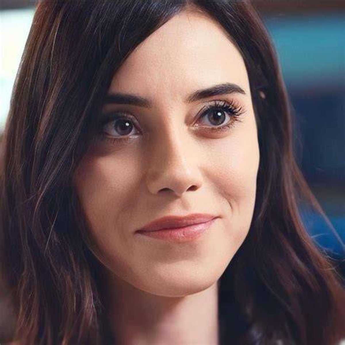 Cansu Dere