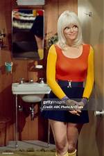 Carol Wayne