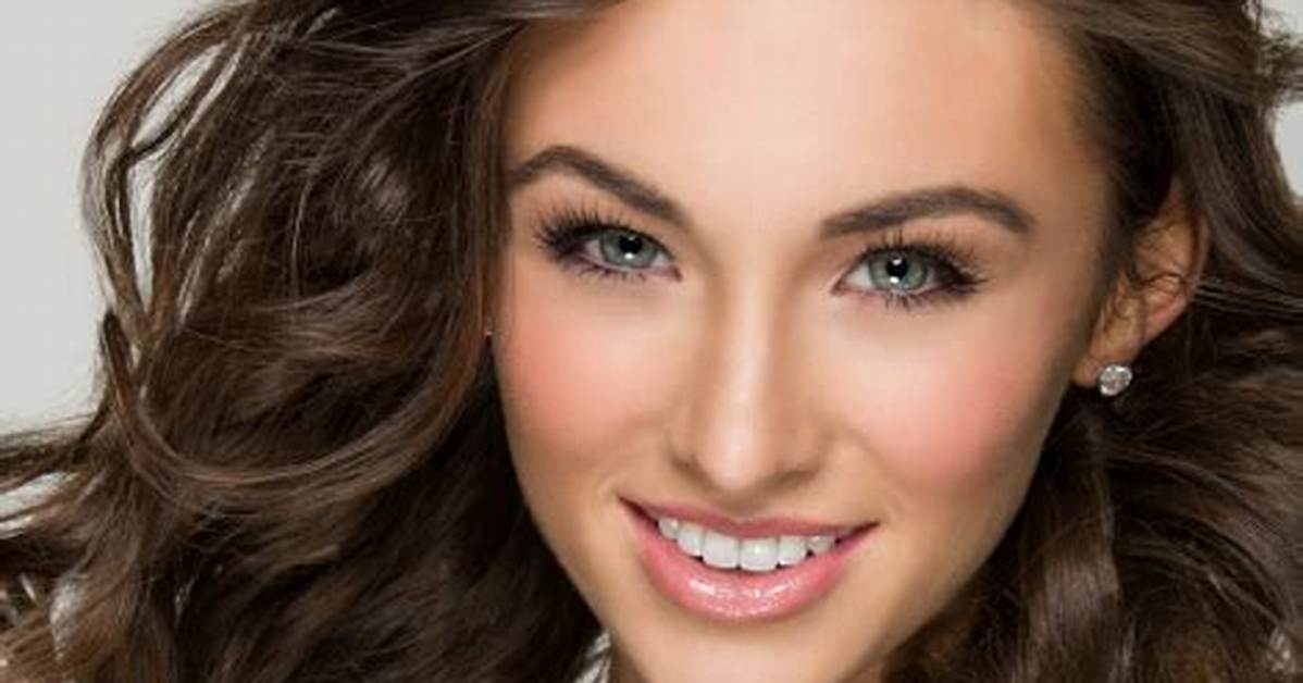 Corrin Stellakis