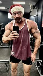 Daniel Reader Bio (Wiki)