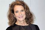 Debra Winger Height
