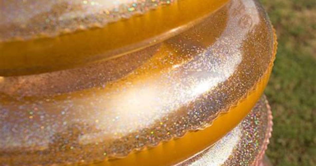 Do Sequins Float in Water?