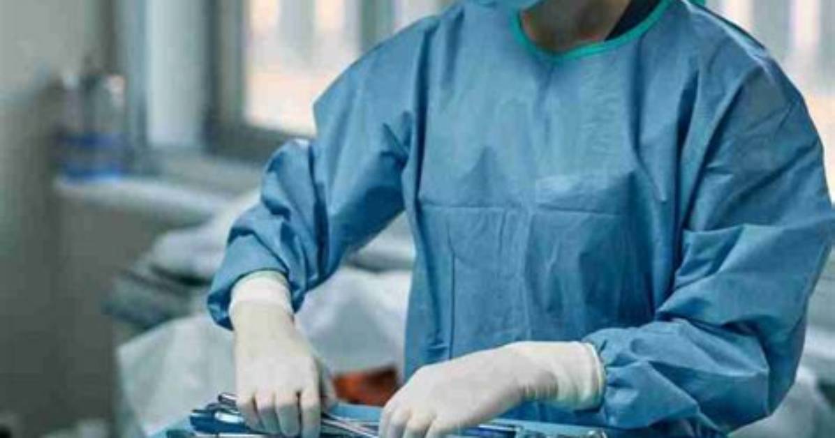 Does a Nurse Practitioner Do Surgery?