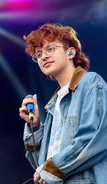Does Cavetown Do Concerts?