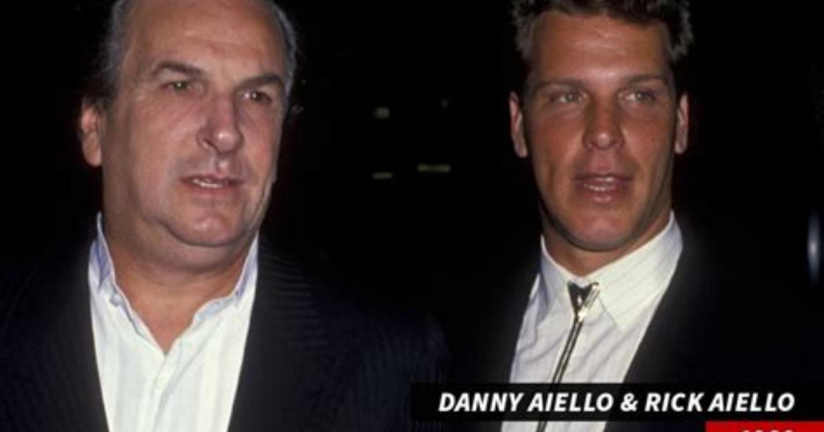 Does Danny Aiello Sing?