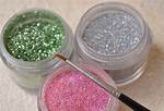 Does Edible Glitter Dissolve?