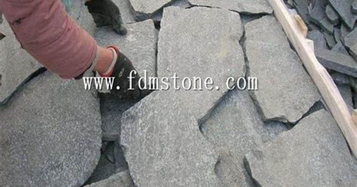 Does Flagstone Natural Flake?