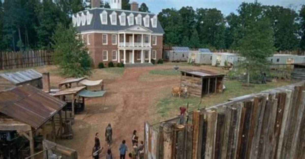 Does Hilltop Fall Walking Dead?