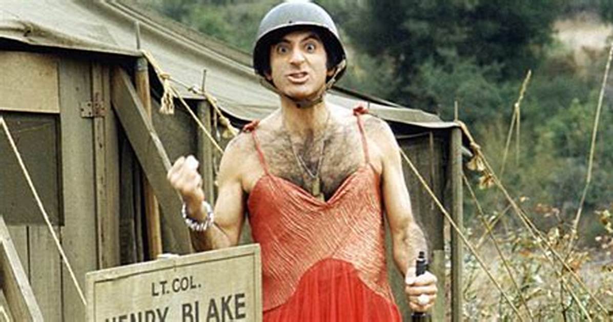 Does Klinger Leave Mash?