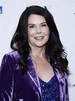 Does Lauren Graham Sing?