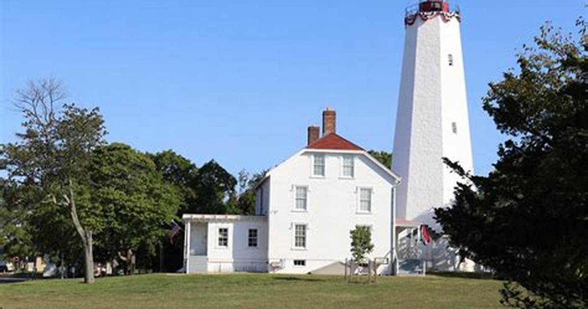Does Lighthouse Beach Allow Dogs?