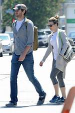 Does Rachel Date Tag?