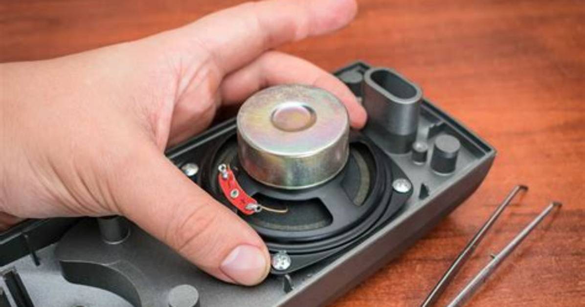 Does Speaker Orientation Matter?