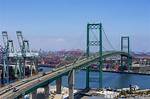 Does the Vincent Thomas Bridge Open
