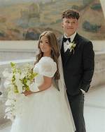 Does Wallander Get Married?