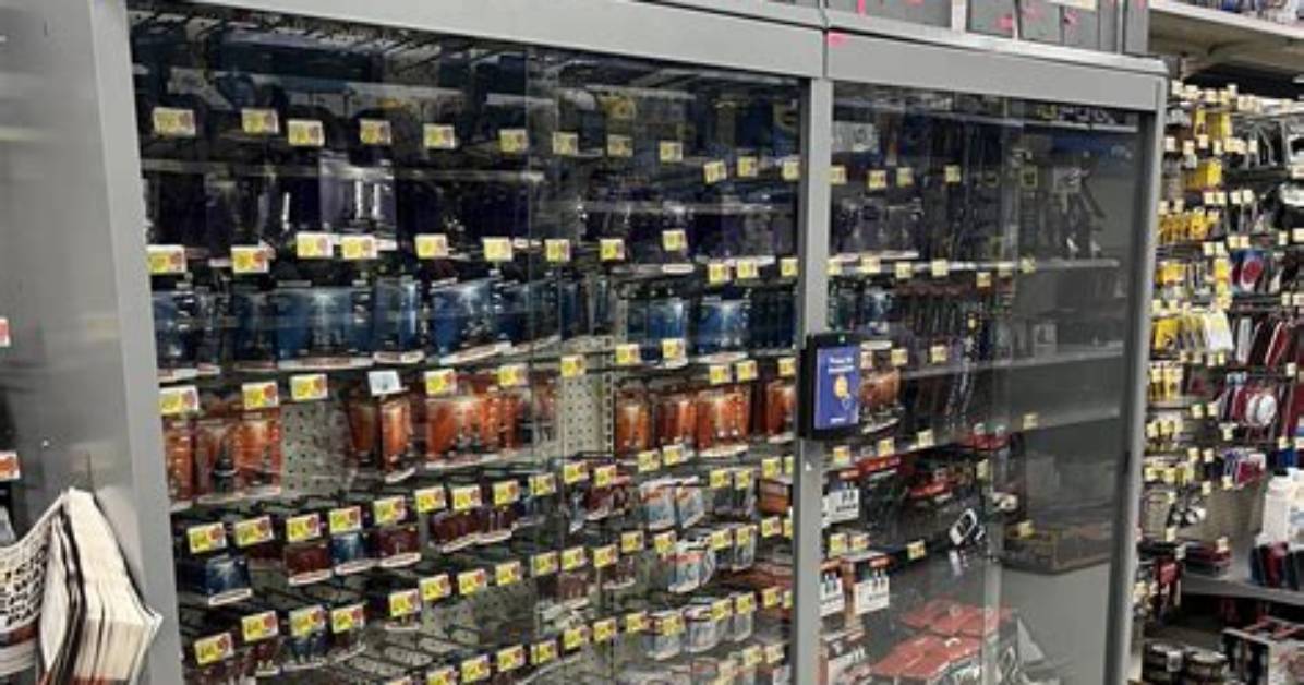 Does Walmart Replace Headlight Bulbs?