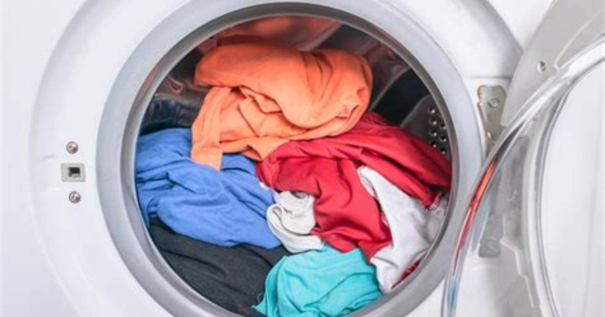 Does Washing Machine Squeeze Clothes?