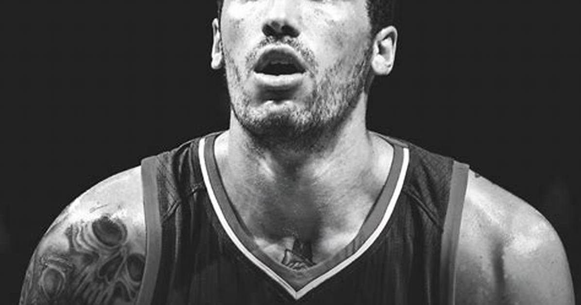 Drew Gordon