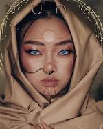 Dune Makeup