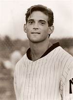 Dwier Brown