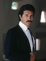 Edward James Olmos