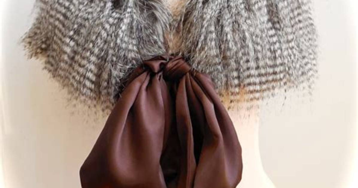 Feathery Stole