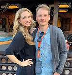 Fiona Gubelmann: Husband Alex Weed, Bio, Wiki, Age, Parents, Career, Siblings, Dayout