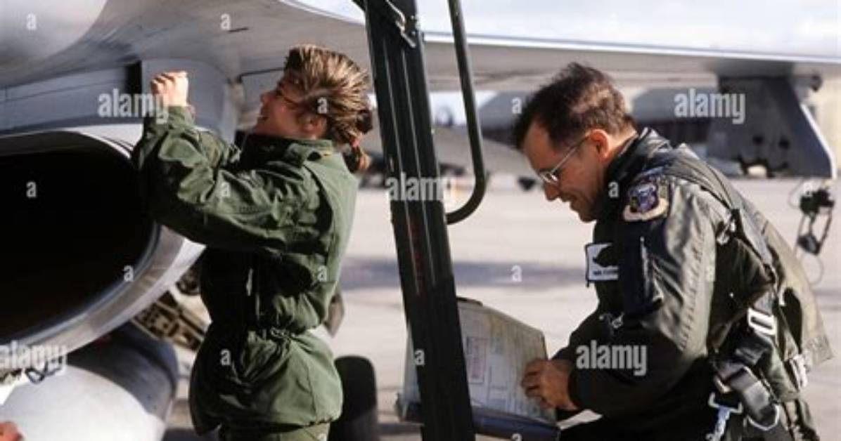 First-Class Fighter Pilot
