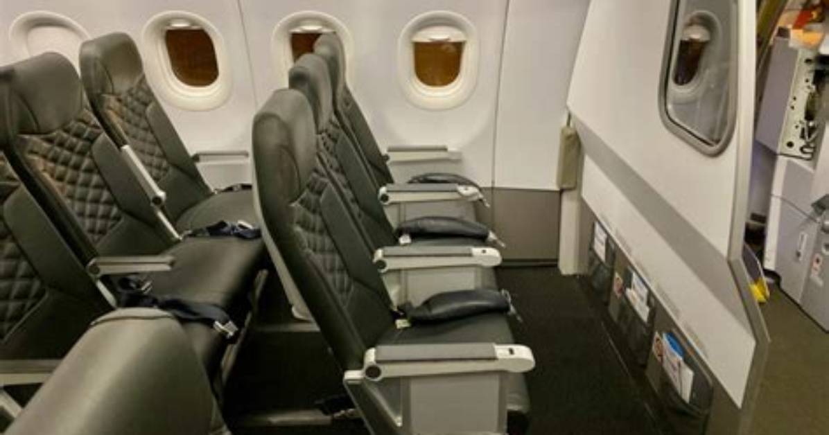 Frontier Stretch Seating