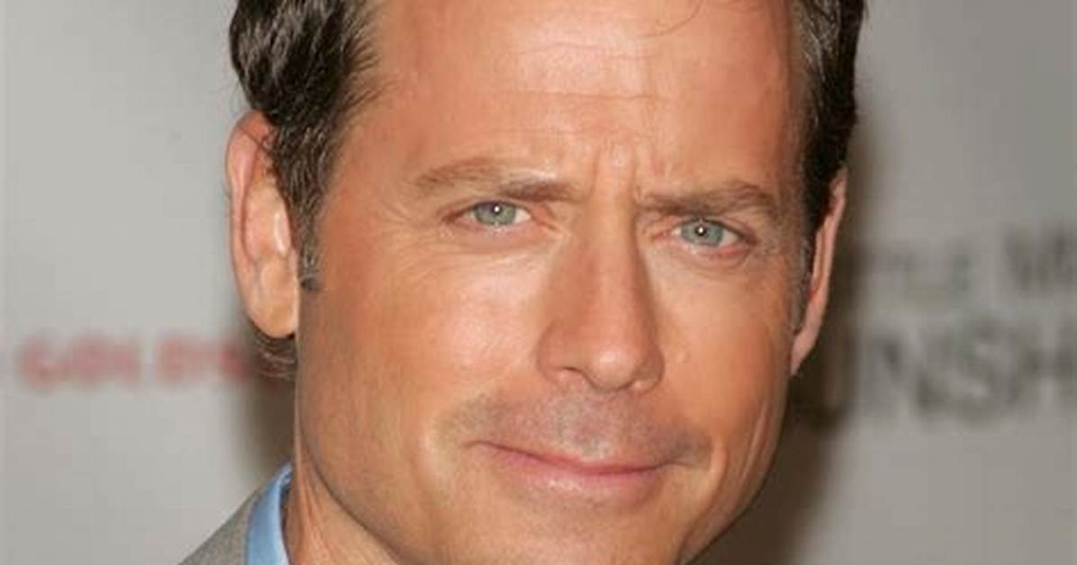Greg Kinnear
