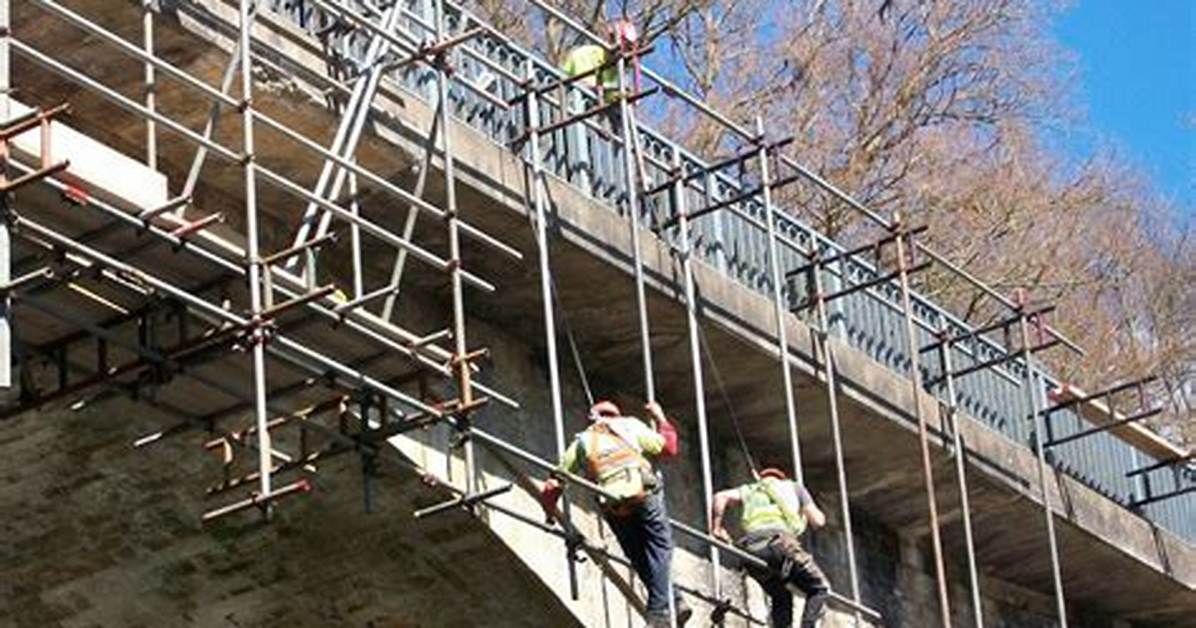 Hanging Scaffolding